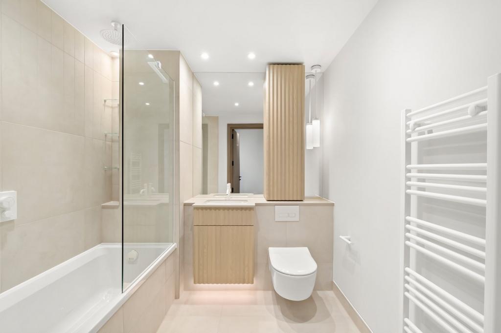 Main Bathroom
