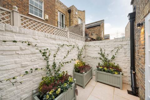 undefined, Graham Terrace, London