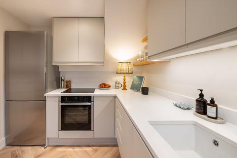 undefined, Graham Terrace, London