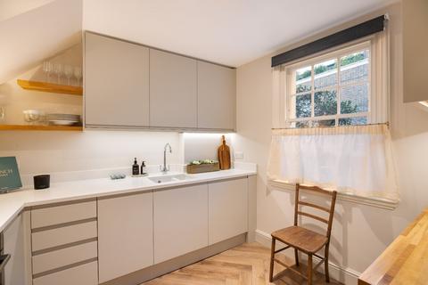 undefined, Graham Terrace, London