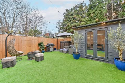 3 bedroom terraced house for sale, Vibart Gardens, Tulse Hill, London, SW2