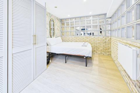 undefined, Wells House Road, London, NW10