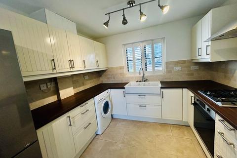 2 bedroom house to rent, Primrose Close, Cowbridge