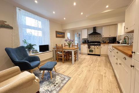 undefined, Greenfields, Southerndown, The Vale of Glamorgan, CF32 0RP