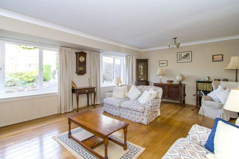 4 bedroom detached house for sale, Lynton Close, Sully