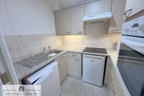 1 bedroom apartment for sale, Holland Court, Poynton