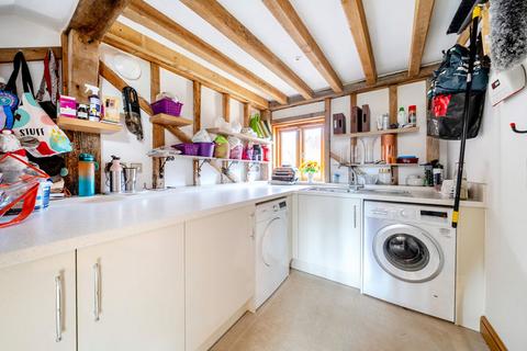 undefined, Buckham Hill, Isfield