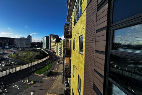 1 bedroom apartment to rent, Bowman Lane, Leeds LS10