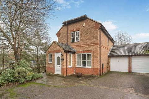 3 bedroom link detached house for sale, Colville Walk, Banbury - No onward chain