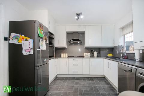 undefined, Glover Close, West Cheshunt