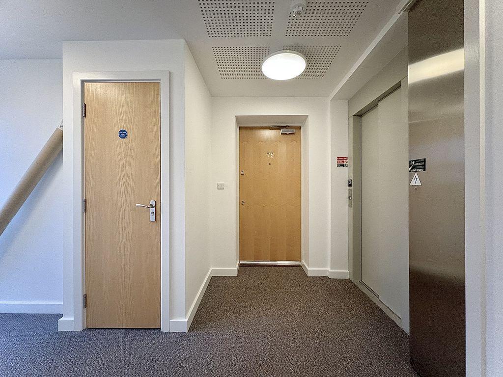 Communal area and
