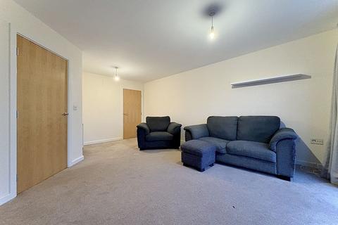 2 bedroom flat for sale, Rothesay Gardens, Wolverhampton, WV4 6DD