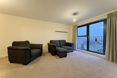 2 bedroom flat for sale, Rothesay Gardens, Wolverhampton, WV4 6DD