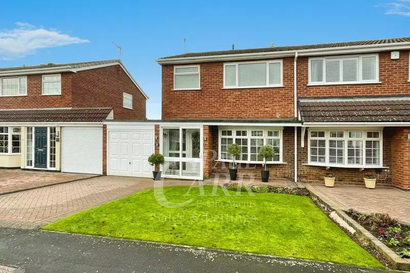 Hill View, Aldridge, Walsall, WS9 8XJ 3 bed semi-detached house