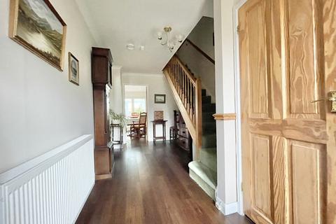 4 bedroom semi-detached house for sale, Telegraph Lane, Esher