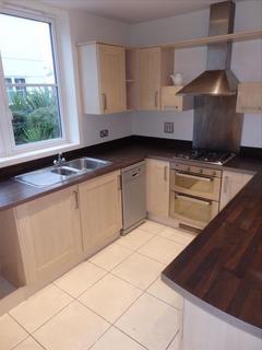4 bedroom end of terrace house for sale, Woodford Road, Leicester