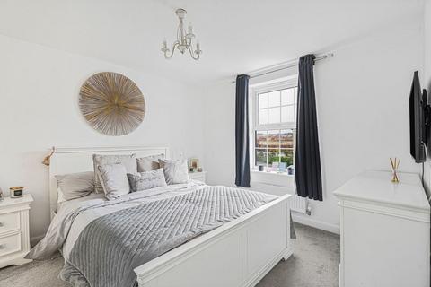 4 bedroom detached house for sale, Barber Drive, Eaton Leys, Milton Keynes