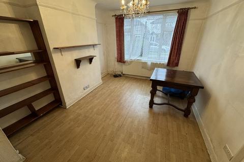 3 bedroom semi-detached house for sale, Islip Manor Road, Northolt