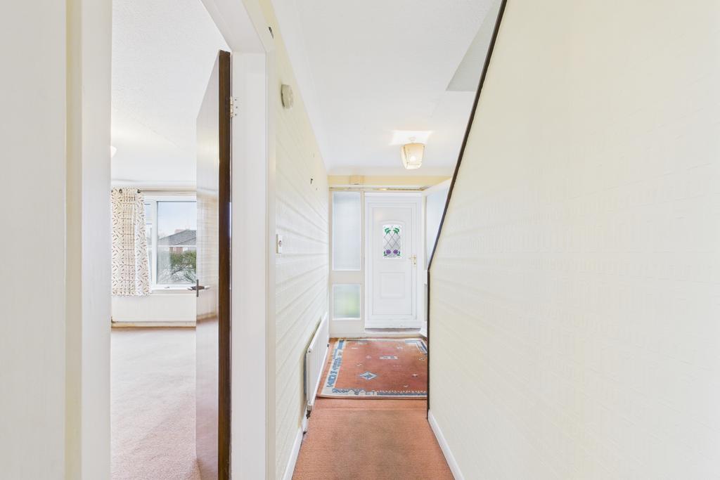 Ewe Move Spalding -  Cathedral Drive - Hallway
