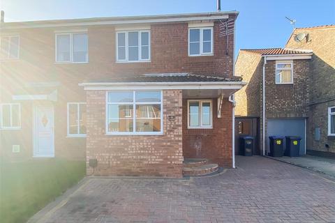 Hind Court, Woodham