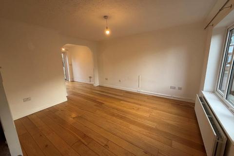 undefined, South Croydon CR2