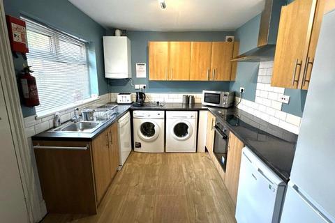 1 bedroom end of terrace house to rent, Sherwin Grove, Lenton, Nottingham, NG7 2EZ