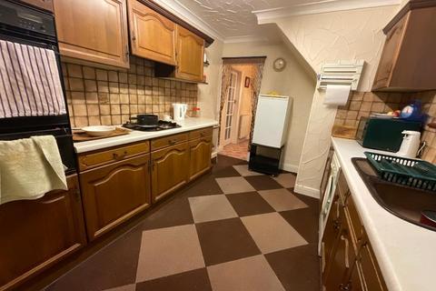 3 bedroom semi-detached house for sale, Hornchurch RM12