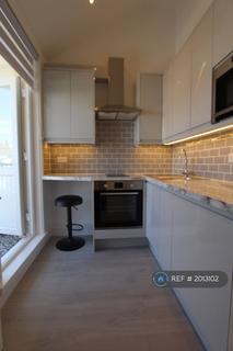 Studio to rent, Marlborough Hill, Harrow, HA1