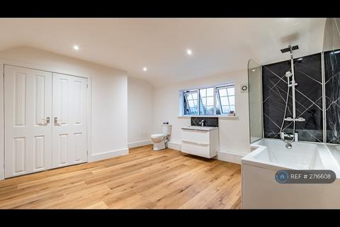 undefined, Main Road, Long Bennington, NG23