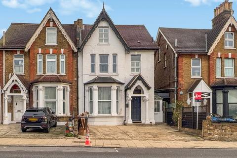 Parchmore Road, Thornton Heath, CR7