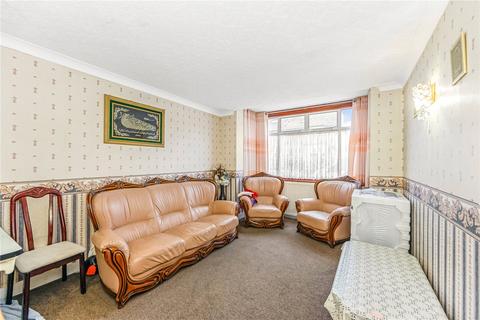 4 bedroom terraced house for sale, Meads Lane, Seven Kings IG3