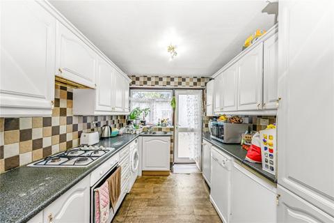 4 bedroom terraced house for sale, Meads Lane, Seven Kings IG3