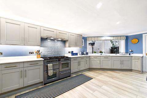 undefined, North Deeside Road, Kincardine O'neil, AB34