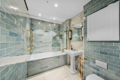 Studio for sale, Victoria Street, Westminster, SW1H