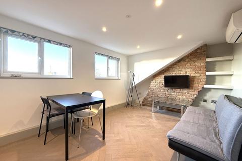 1 bedroom flat to rent, The Avenue, London W13