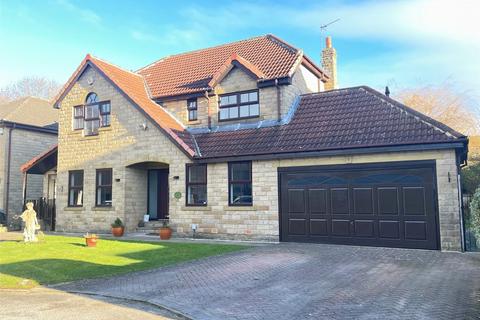 5 bedroom detached house to rent, Wigton Chase, Leeds