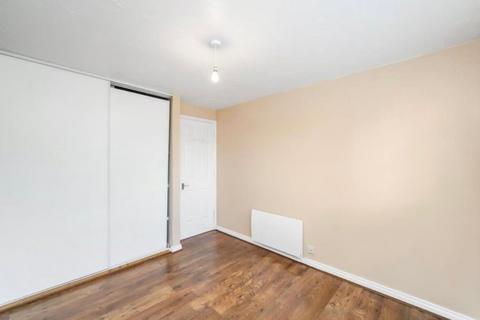 undefined, Banner Close, Purfleet