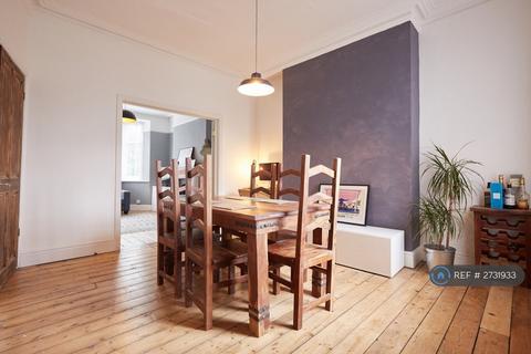 4 bedroom terraced house to rent, Heaton Norris, Stockport, SK4