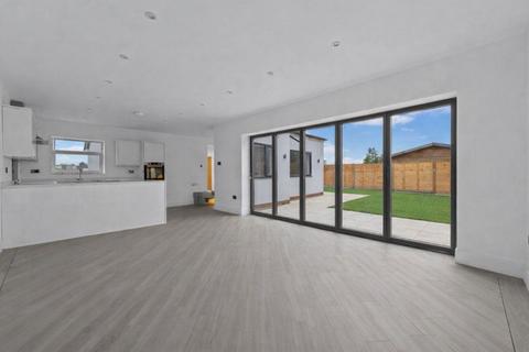 undefined, Brackenhill Close, Northampton NN2