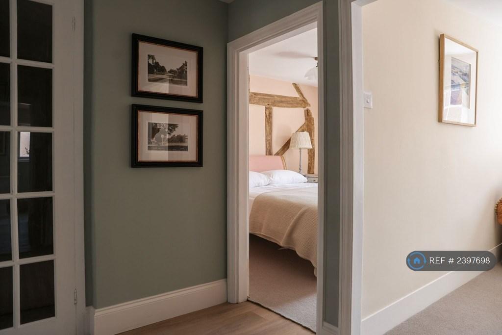 1st Floor Landing
