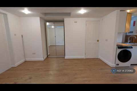 undefined, West Molesey, West Molesey, KT8