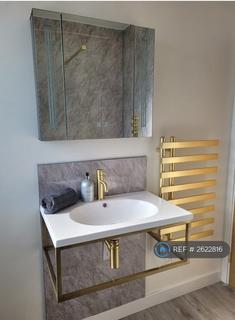 2 bedroom flat to rent, Sheridan Terrace, Hove, BN3