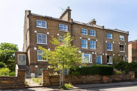 Studio to rent, N7