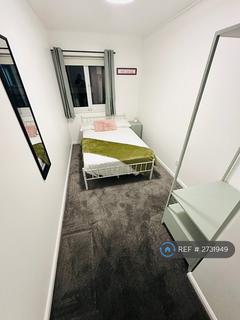 1 bedroom flat to rent, Chantrell Court, Leeds, LS2