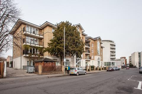 Office to rent, 4 Keswick Rd London SW15 2HN