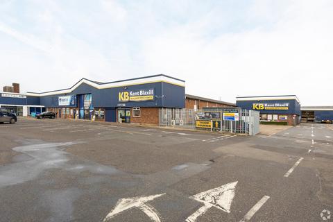 Warehouse to rent, 129-139 Layer Road Colchester CO2 9JY