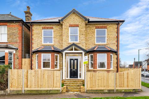 undefined, Sutton Common Road, Sutton SM1