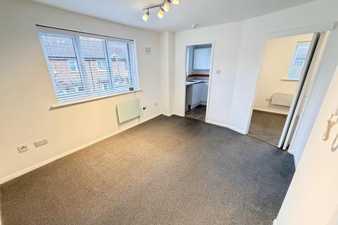1 bedroom flat for sale, Trefoil House, Crest Avenue, Grays, Essex, RM17 6RP