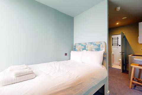 Studio to rent, Uxbridge Road