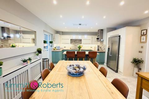 6 bedroom semi-detached house for sale, Seaham, Durham, SR7